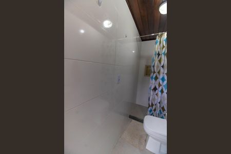 Casa à venda com 750m², 5 quartos e 4 vagas Casa à venda com 750m², 5 quartos e 4 vagasBanheiro de serviço (Casa 1)