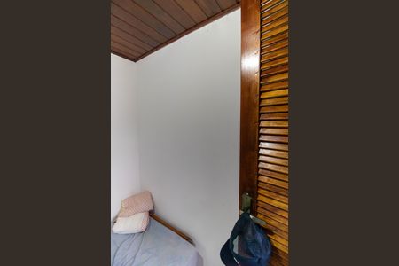 Casa à venda com 750m², 5 quartos e 4 vagas Casa à venda com 750m², 5 quartos e 4 vagasQuarto de Serviço (Casa 1)