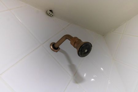 Casa à venda com 750m², 5 quartos e 4 vagas Casa à venda com 750m², 5 quartos e 4 vagasChuveiro (Casa 2)