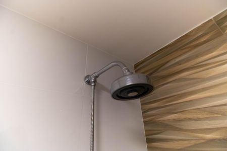 Casa à venda com 750m², 5 quartos e 4 vagas Casa à venda com 750m², 5 quartos e 4 vagasChuveiro (Casa 1)