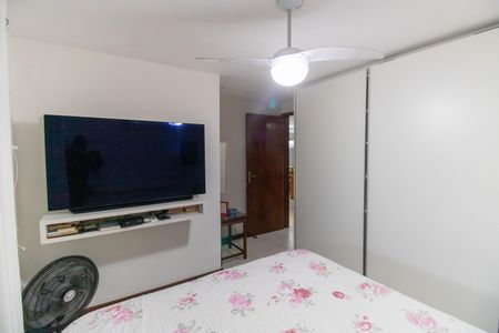 Casa à venda com 750m², 5 quartos e 4 vagas Casa à venda com 750m², 5 quartos e 4 vagasQuarto (Casa 1)