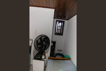 Casa à venda com 750m², 5 quartos e 4 vagas Casa à venda com 750m², 5 quartos e 4 vagasQuarto de Serviço (Casa 1)