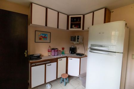 Casa para alugar com 750m², 3 quartos e 2 vagas Casa para alugar com 750m², 3 quartos e 2 vagasCozinha