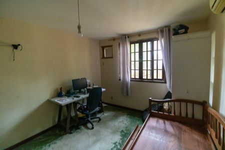 Casa para alugar com 750m², 3 quartos e 2 vagas Casa para alugar com 750m², 3 quartos e 2 vagasQuarto 1