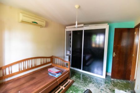 Casa para alugar com 750m², 3 quartos e 2 vagas Casa para alugar com 750m², 3 quartos e 2 vagasQuarto 1