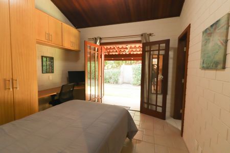 Casa de condomínio à venda com 771m², 3 quartos e 15 vagasSuíte 2