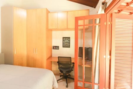 Casa de condomínio à venda com 771m², 3 quartos e 15 vagasSuíte 2