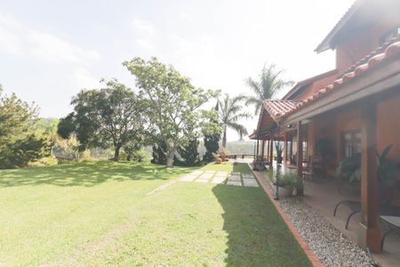 Casa de condomínio à venda com 771m², 3 quartos e 15 vagasQuintal