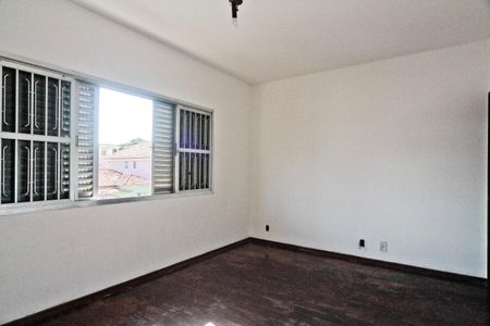 Casa para alugar com 400m², 3 quartos e 5 vagasQuarto