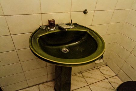 Casa para alugar com 400m², 3 quartos e 5 vagasBanheiro da Suíte 2