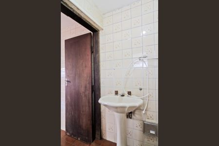 Casa para alugar com 400m², 3 quartos e 5 vagasBanheiro de Serviço