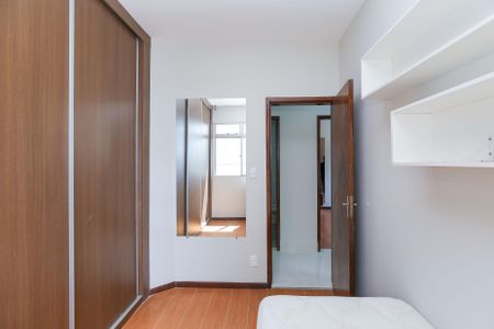 Apartamento para alugar com 107m², 3 quartos e 1 vagaQUARTO2