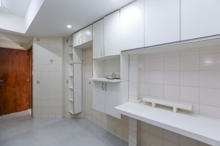 Apartamento para alugar com 107m², 3 quartos e 1 vagaCOZINHA
