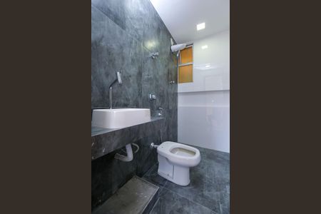 Apartamento para alugar com 107m², 3 quartos e 1 vagaBANHEIRO2