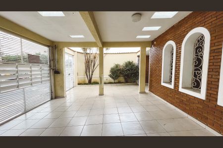 Casa para alugar com 164m², 4 quartos e 3 vagas Casa para alugar com 164m², 4 quartos e 3 vagasGaragem