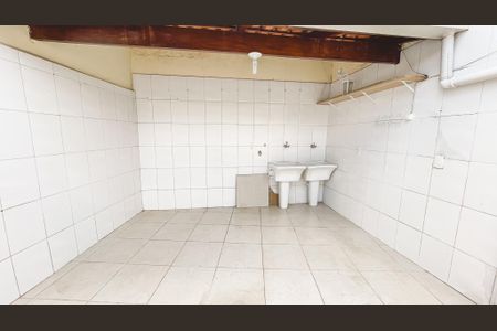 Casa para alugar com 164m², 4 quartos e 3 vagas Casa para alugar com 164m², 4 quartos e 3 vagasÁrea de Serviço