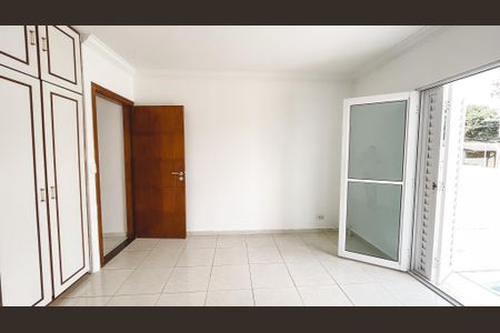 Casa para alugar com 164m², 4 quartos e 3 vagas Casa para alugar com 164m², 4 quartos e 3 vagasSuíte 1