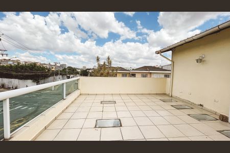 Casa para alugar com 164m², 4 quartos e 3 vagas Casa para alugar com 164m², 4 quartos e 3 vagasVista da Suíte 1
