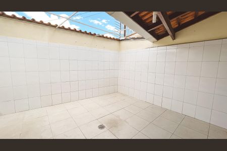 Casa para alugar com 164m², 4 quartos e 3 vagas Casa para alugar com 164m², 4 quartos e 3 vagasÁrea de Serviço
