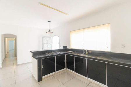 Casa para alugar com 120m², 3 quartos e 1 vaga Casa para alugar com 120m², 3 quartos e 1 vagaCozinha