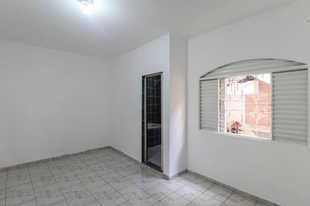 Casa para alugar com 120m², 3 quartos e 1 vaga Casa para alugar com 120m², 3 quartos e 1 vagaSuite
