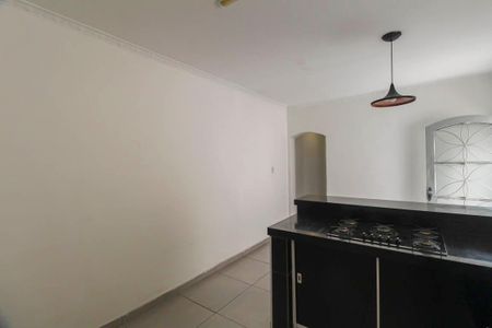Casa para alugar com 120m², 3 quartos e 1 vaga Casa para alugar com 120m², 3 quartos e 1 vagaCozinha