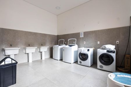Apartamento para alugar com 100m², 2 quartos e 2 vagasLavanderia