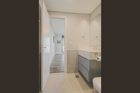 Apartamento para alugar com 100m², 2 quartos e 2 vagasBanheiro da Suíte