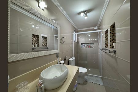 Casa de condomínio à venda com 170m², 4 quartos e 1 vagaSuíte 3 - Banheiro