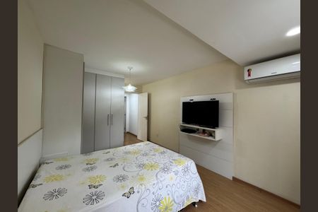 Casa de condomínio à venda com 170m², 4 quartos e 1 vagaSuíte 2