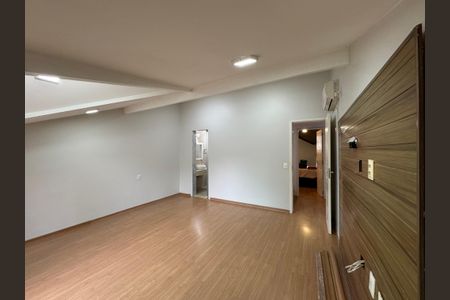 Casa de condomínio à venda com 170m², 4 quartos e 1 vagaSuíte 3