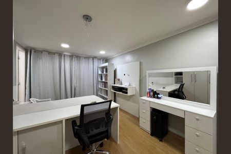 Casa de condomínio à venda com 170m², 4 quartos e 1 vagaSuíte 1