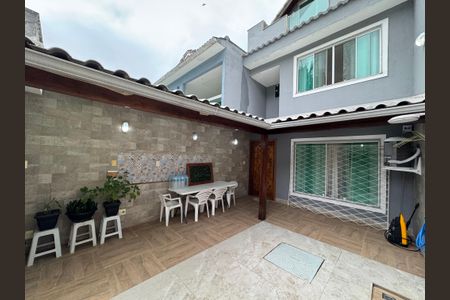 Casa de condomínio à venda com 170m², 4 quartos e 1 vagaÁrea comum - Churrasqueira