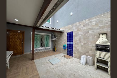 Casa de condomínio à venda com 170m², 4 quartos e 1 vagaÁrea comum - Churrasqueira