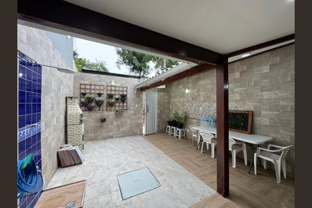 Casa de condomínio à venda com 170m², 4 quartos e 1 vagaÁrea comum - Churrasqueira