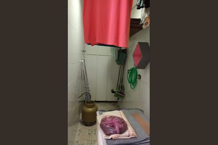 Casa à venda com 159m², 3 quartos e 2 vagas Casa à venda com 159m², 3 quartos e 2 vagasÁrea de Serviço