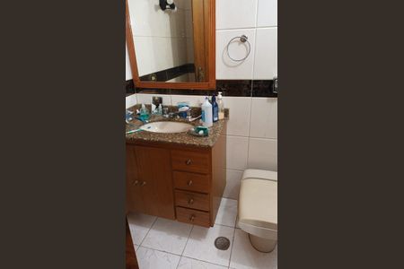 Casa à venda com 159m², 3 quartos e 2 vagas Casa à venda com 159m², 3 quartos e 2 vagasBanheiro 3