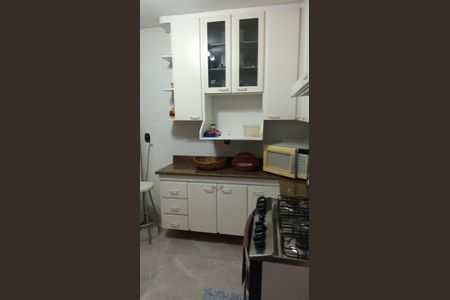 Casa à venda com 159m², 3 quartos e 2 vagas Casa à venda com 159m², 3 quartos e 2 vagasCozinha