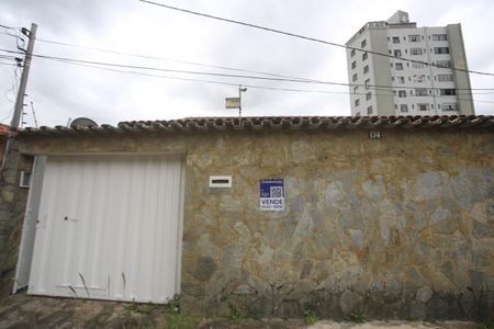 Casa à venda com 360m², 6 quartos e 6 vagasFachada