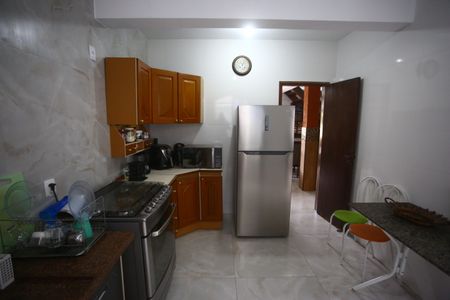 Casa à venda com 360m², 6 quartos e 6 vagasCozinha