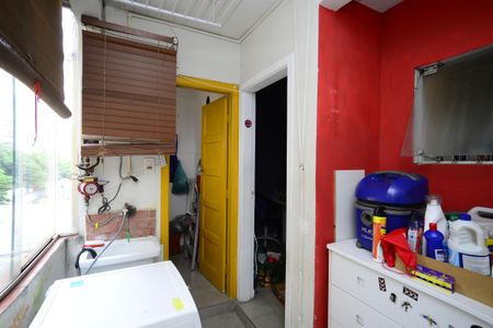 Apartamento à venda com 99m², 2 quartos e 1 vagaÁrea de Serviço