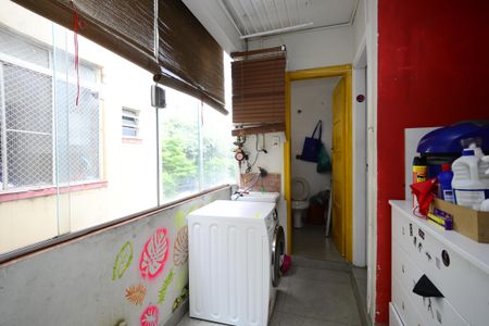 Apartamento à venda com 99m², 2 quartos e 1 vagaÁrea de Serviço