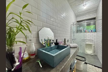 Casa de condomínio à venda com 554m², 5 quartos e 3 vagasBanheiro Social