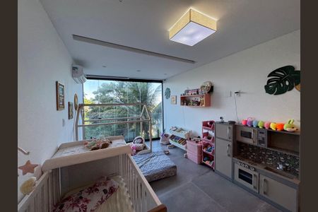 Casa de condomínio à venda com 554m², 5 quartos e 3 vagasQuarto 1