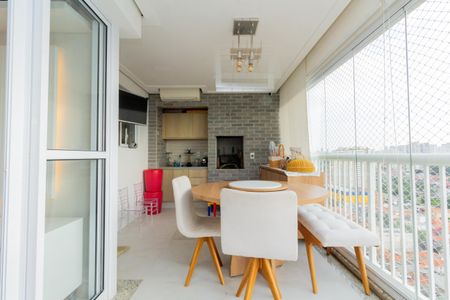 Apartamento à venda com 107m², 3 quartos e 2 vagasVaranda da Sala