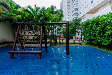 Apartamento à venda com 107m², 3 quartos e 2 vagasÁrea comum - Playground