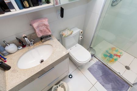 Apartamento à venda com 107m², 3 quartos e 2 vagasBanheiro 2