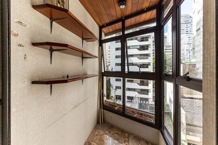 Apartamento à venda com 241m², 3 quartos e 4 vagasVaranda da Suíte 3