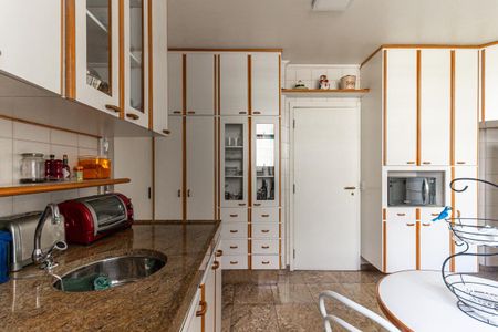 Apartamento à venda com 241m², 3 quartos e 4 vagasCozinha