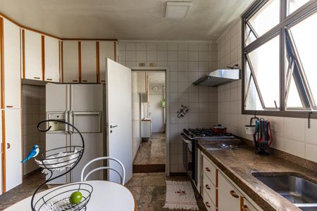Apartamento à venda com 241m², 3 quartos e 4 vagasCozinha